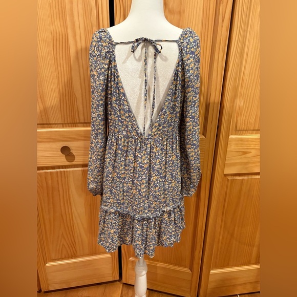 Sky And Sparrow Ditsy Open Back
Babydoll Dress - Picture 2 of 11